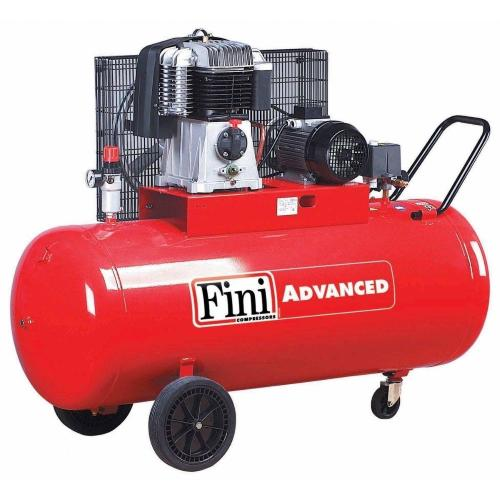 COMPRESSORE 270 LT. 4KW 5,50HP TRIF. mod. BK119-270-5.5 cod.BRNC701FNM878 COMPRESSORE 270 LT. 4KW 5,50HP TRIF. mod. BK119-270-5.5 cod.BRNC701FNM878